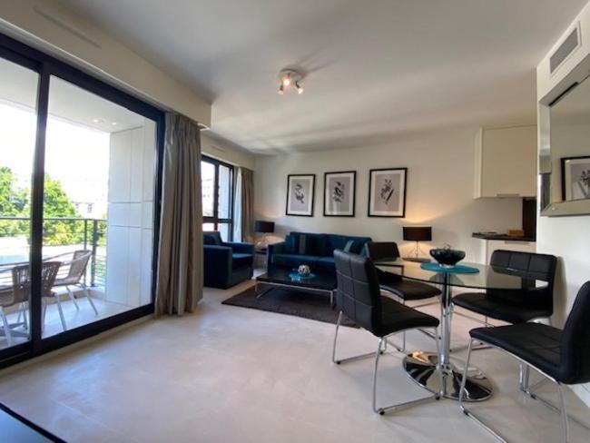 Residence Carlton Riviera Cannes Exteriör bild